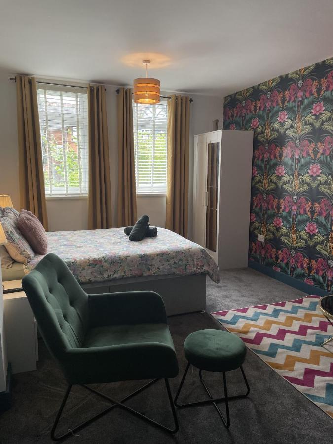 Luxury Studio Apartment Near Birmingham Citycentre エクステリア 写真